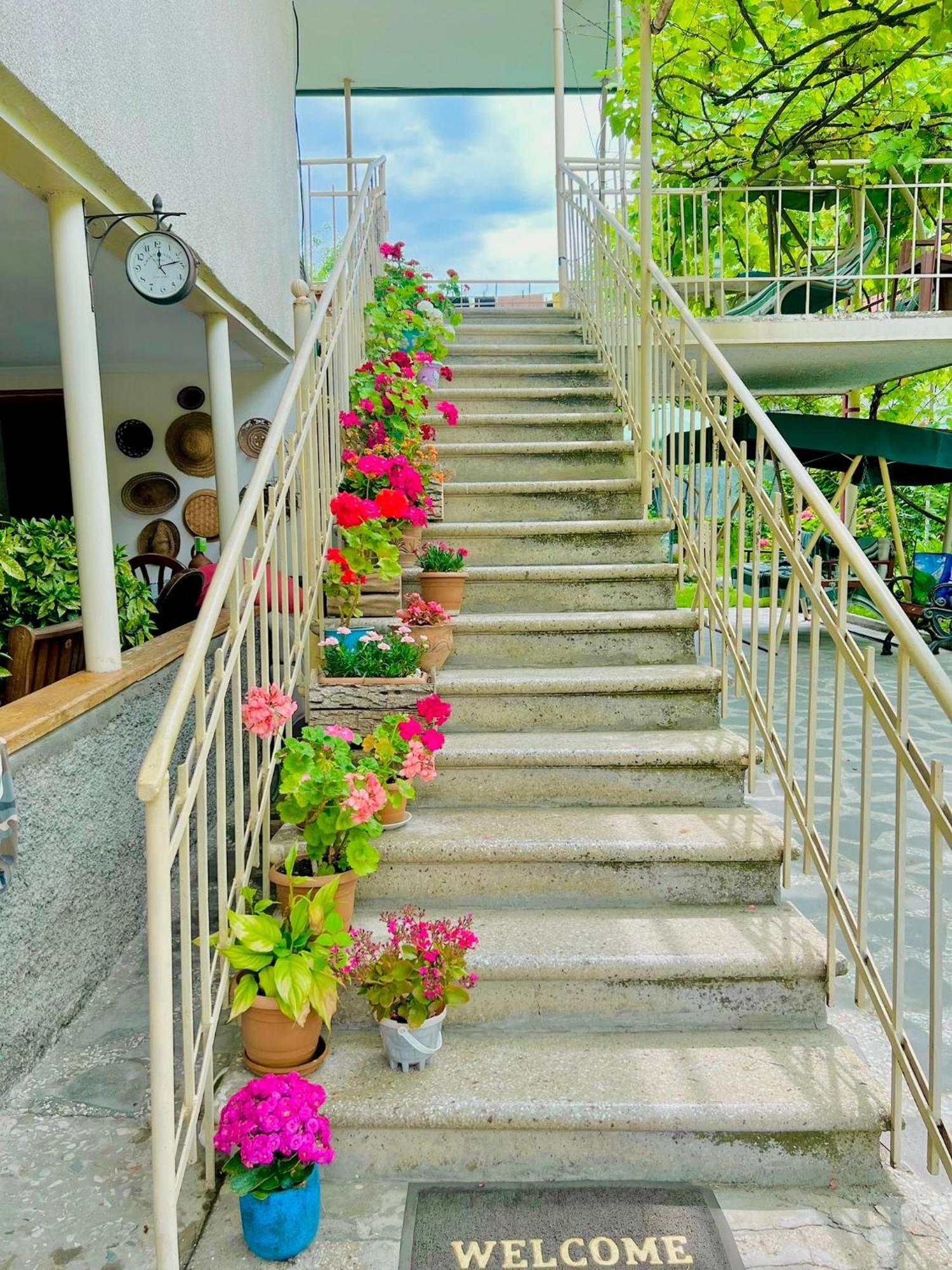 Home Inn-Guesthouse ラゴデヒ エクステリア 写真